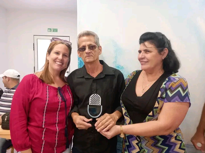 Entregan premios del Festival Provincial de la Radio en Villa Clara 