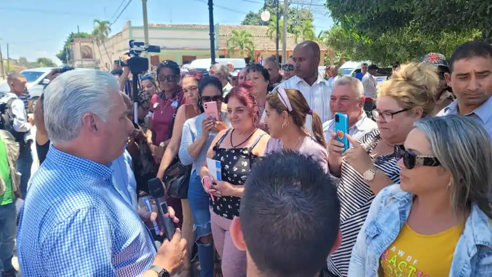 Recorre Díaz-Canel municipio villaclareño de Placetas (+Audio y Fotos) - CMHW