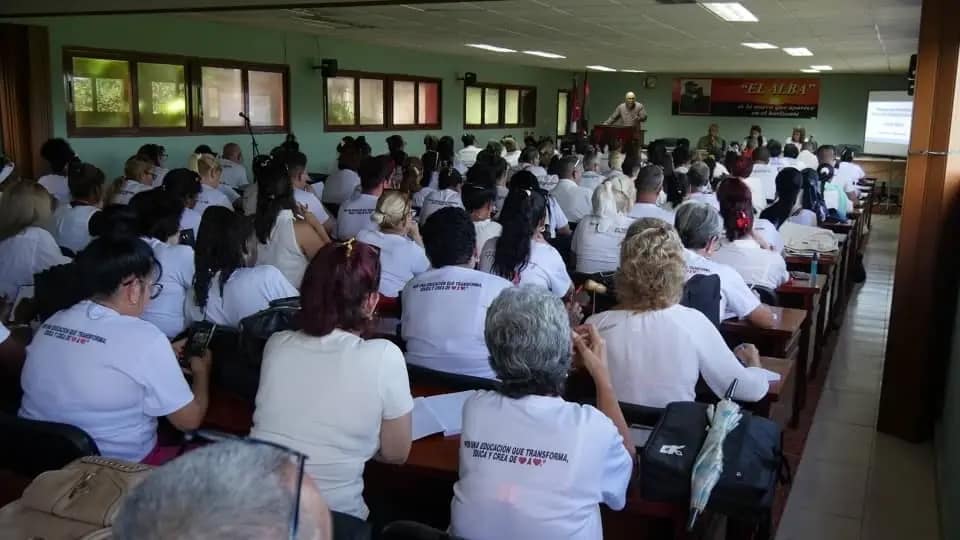 En Santa Clara, seminario de preparación del curso 2024-2025
