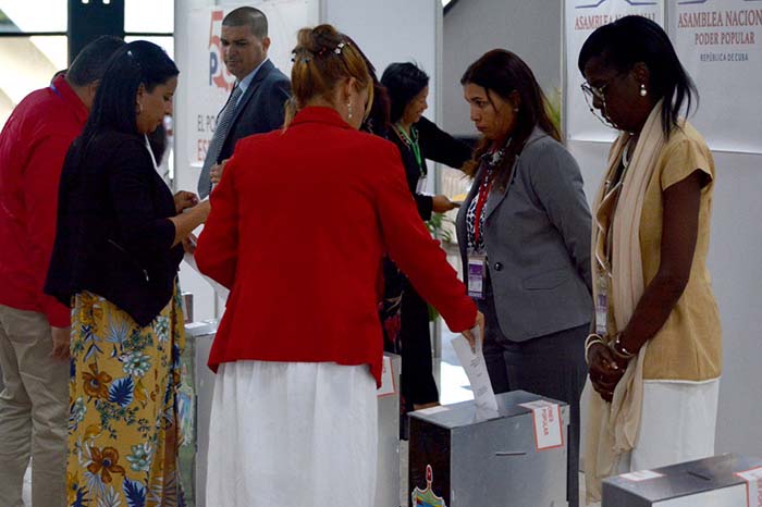 Eligen nuevos miembros del Consejo de Estado