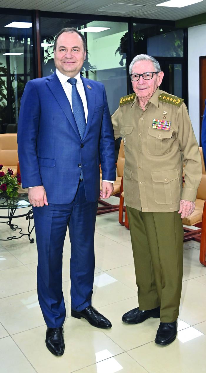 Dialogó Raúl Castro con Primer Ministro de Belarús 