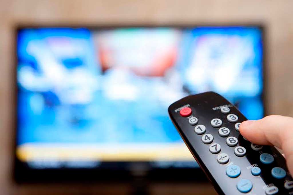 Restablecen servicios de televisión en Cuba