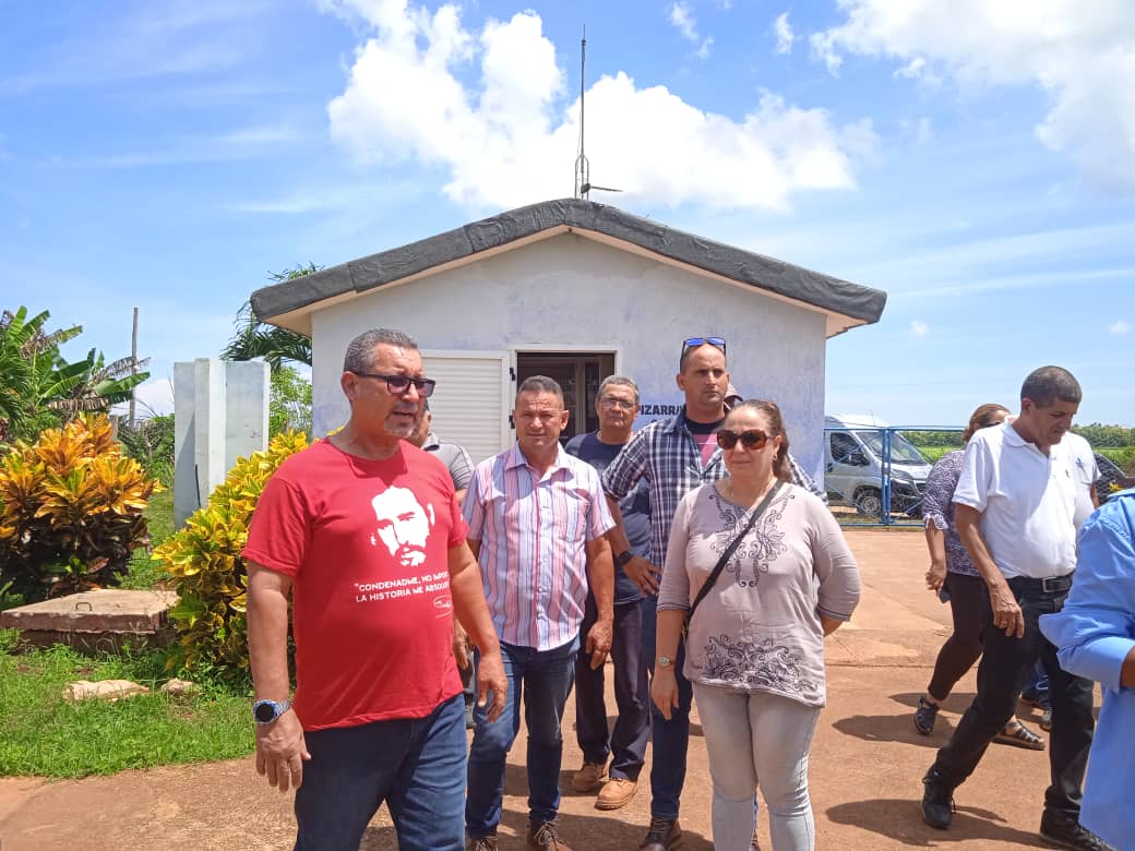 Presidente del Instituto Nacional de Recursos Hidráulicos evalúa situación con el abasto de agua en Caibarién 