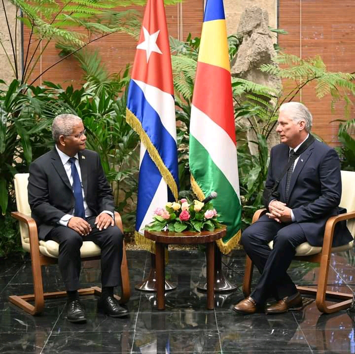 Por cuarta ocasión, en un año, este miércoles se encontraron el Primer Secretario del Comité Central del Partido y Presidente de la República Miguel Díaz-Canel Bermúdez, y Wavel Ramkalawan, Presidente de la República de Seychelles, quien realiza una visita oficial a la mayor Isla del Caribe.