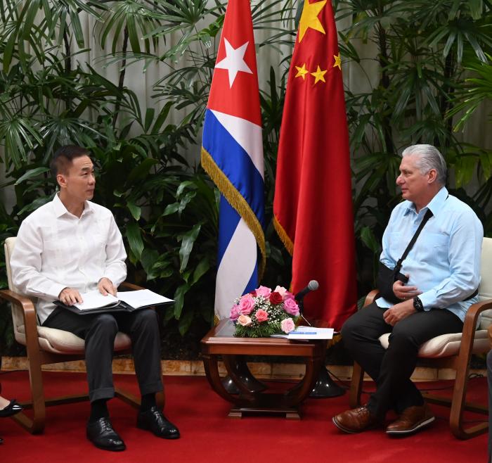 Díaz-Canel sostiene encuentro con Hua Xin, nuevo embajador de la República Popular China en Cuba