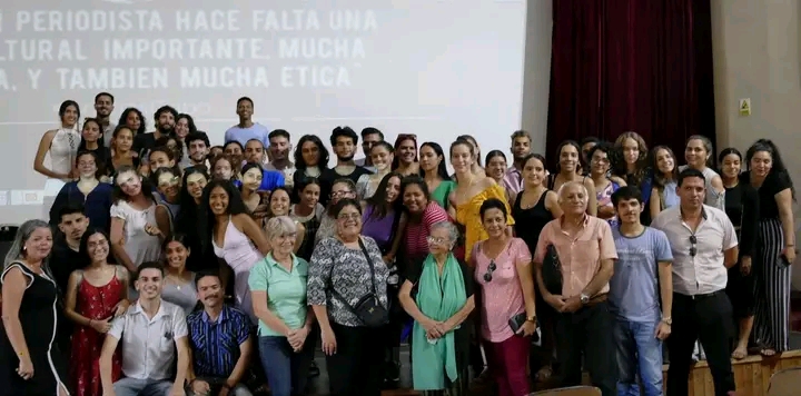 Periodismo y varias carreras de la UCLV alcanzan la excelencia 