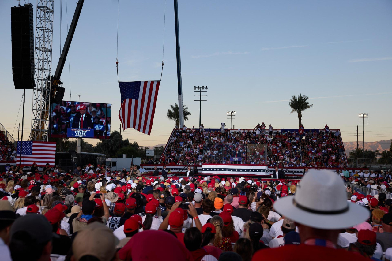Policía detuvo a un hombre armado cerca de un acto de campaña del expresidente Donald Trump