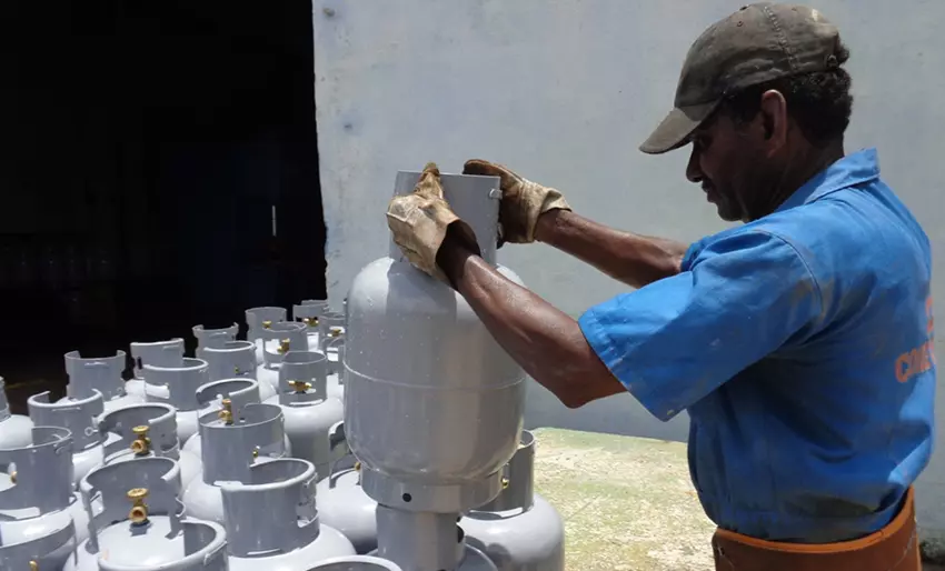 Reinicia comercialización de gas licuado en Santa Clara 