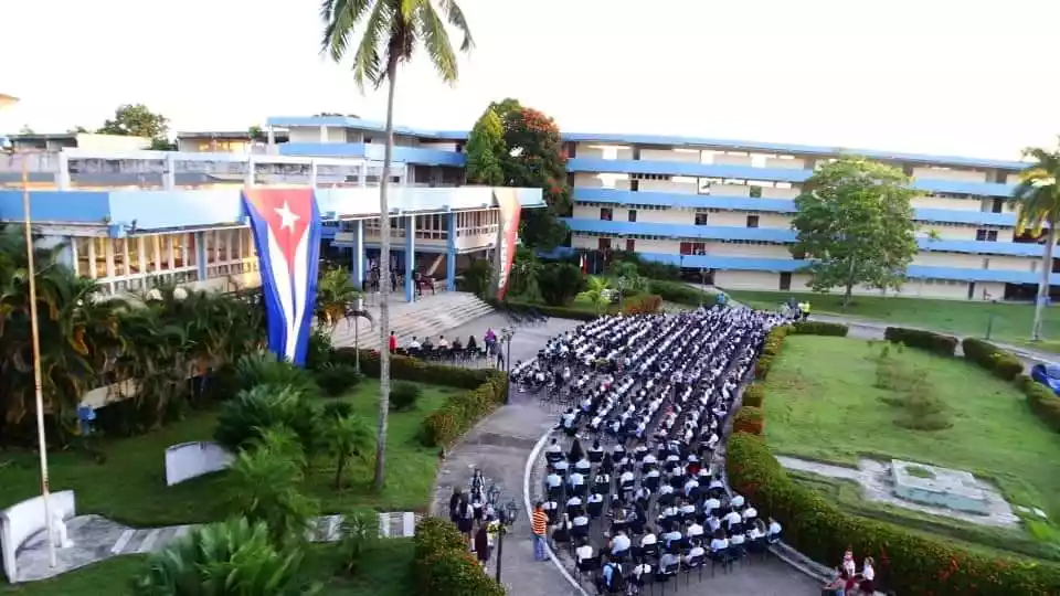 Amplio programa de actividades en Villa Clara en jornada por el día del Educador
