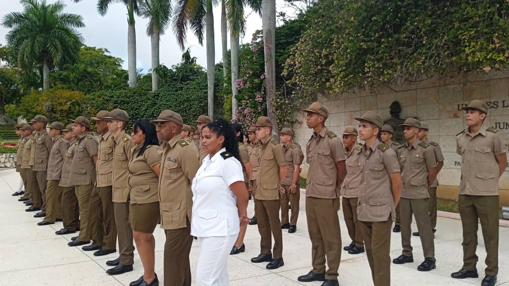 Ascienden a oficiales de las Fuerzas Armadas Revolucionarias de la Región Militar Villa Clara