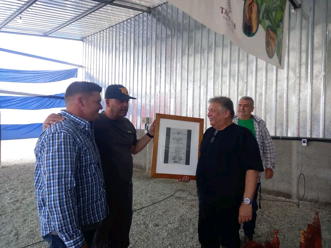 Constata Marino Murillo fortaleza del crecimiento tabacalero en Villa Clara 