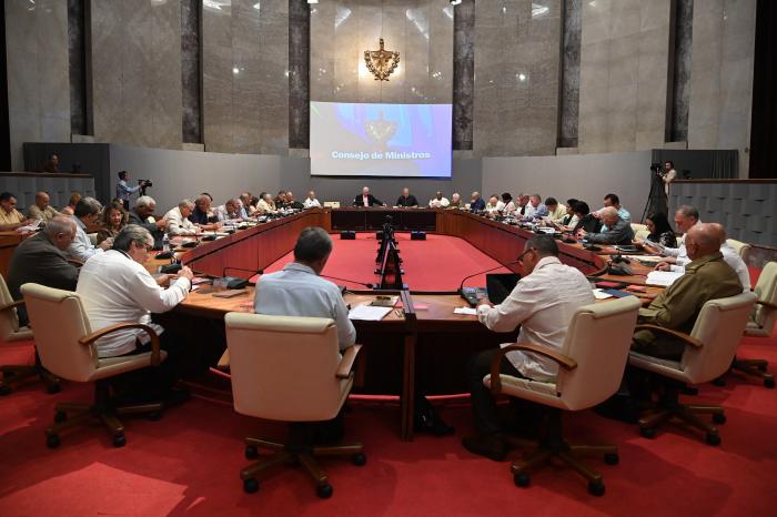  La Resolución que implementará el nuevo mecanismo de gestión, control y asignación de las divisas está en evaluación. Foto: Estudios Revolución 