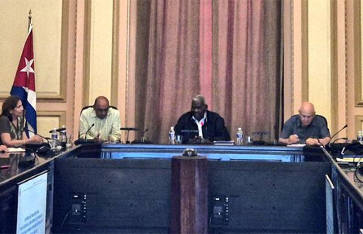 Analizan diputados cubanos estrategias para impulsar economía