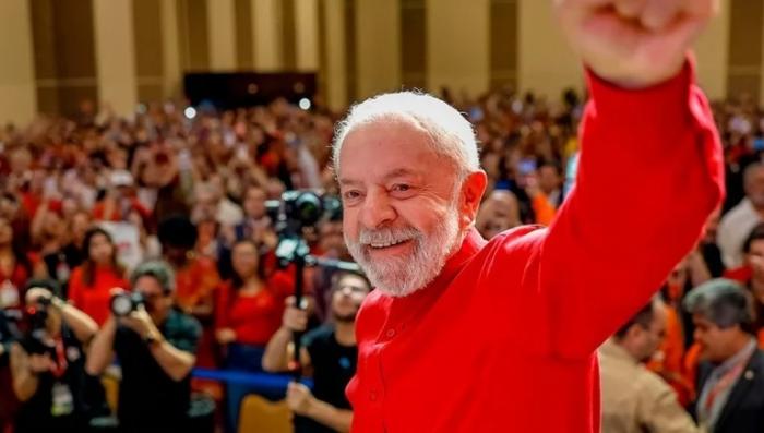 Lula da Silva confirma intención de presentarse a presidenciales de 2026 y denuncia vínculos fascistas con Estados Unidos