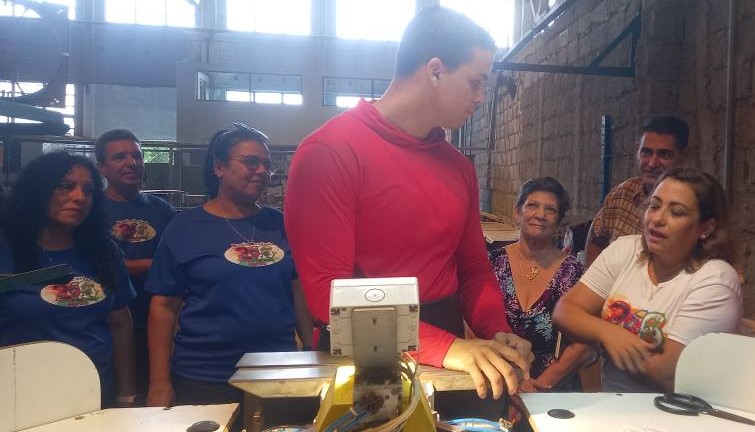 Recorren máximas autoridades de Villa Clara industrias del territorio