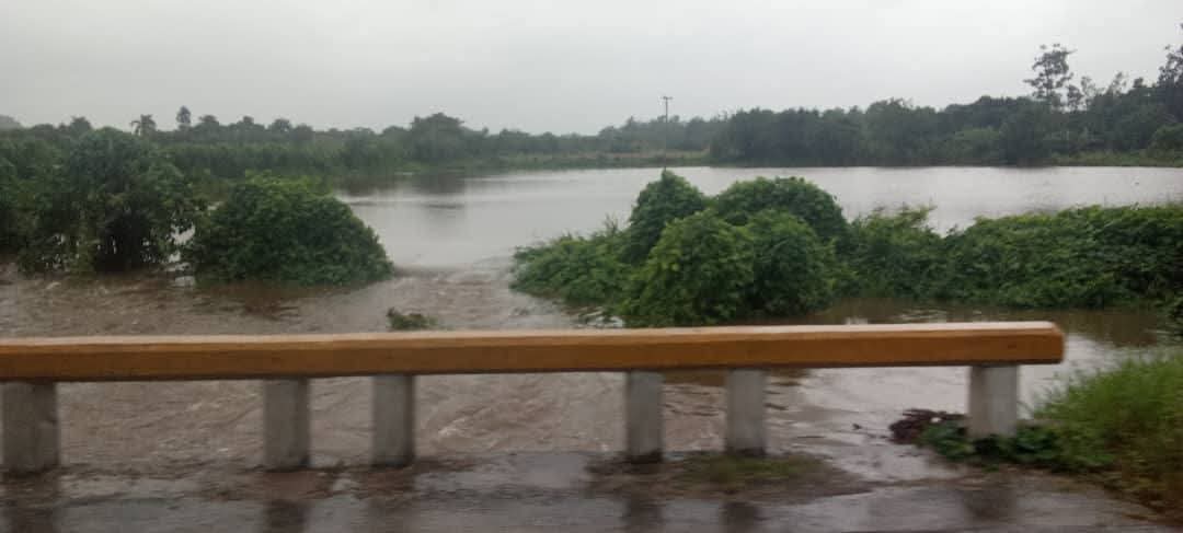 Villa Clara bajo fuertes precipitaciones por frente frío estacionario