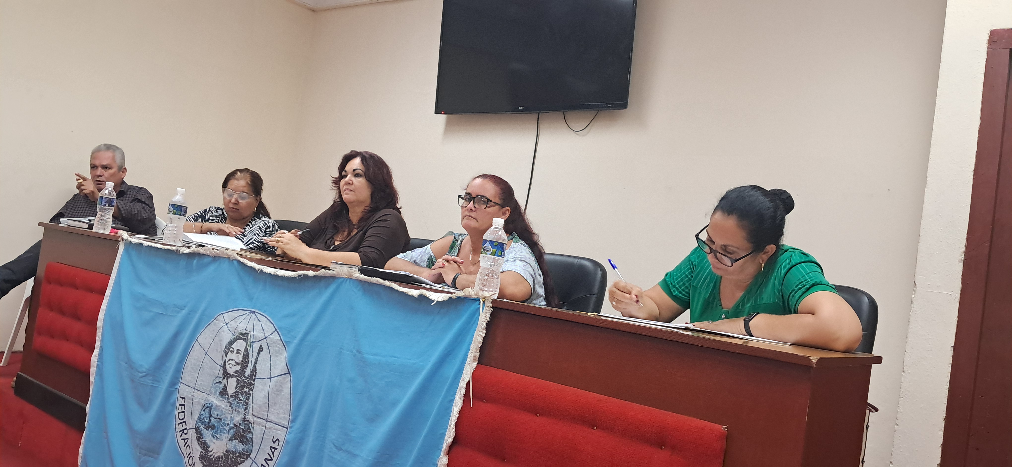 Encabeza Secretaria General de la FMC debate de federadas villaclareñas del Programa de Gobierno para corregir distorsiones y reimpulsar la economía