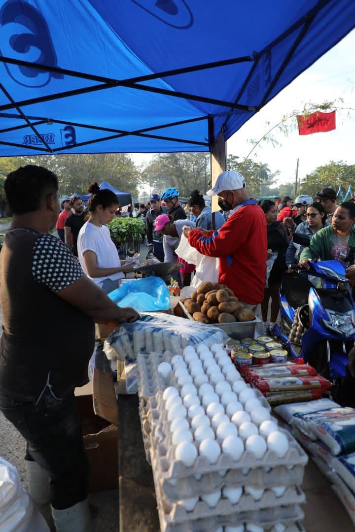 Máximas autoridades de Villa Clara recorren recinto ferial este fin de año