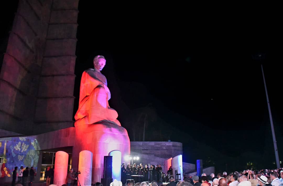 Encabeza Díaz-Canel gala cultural en homenaje a José Martí