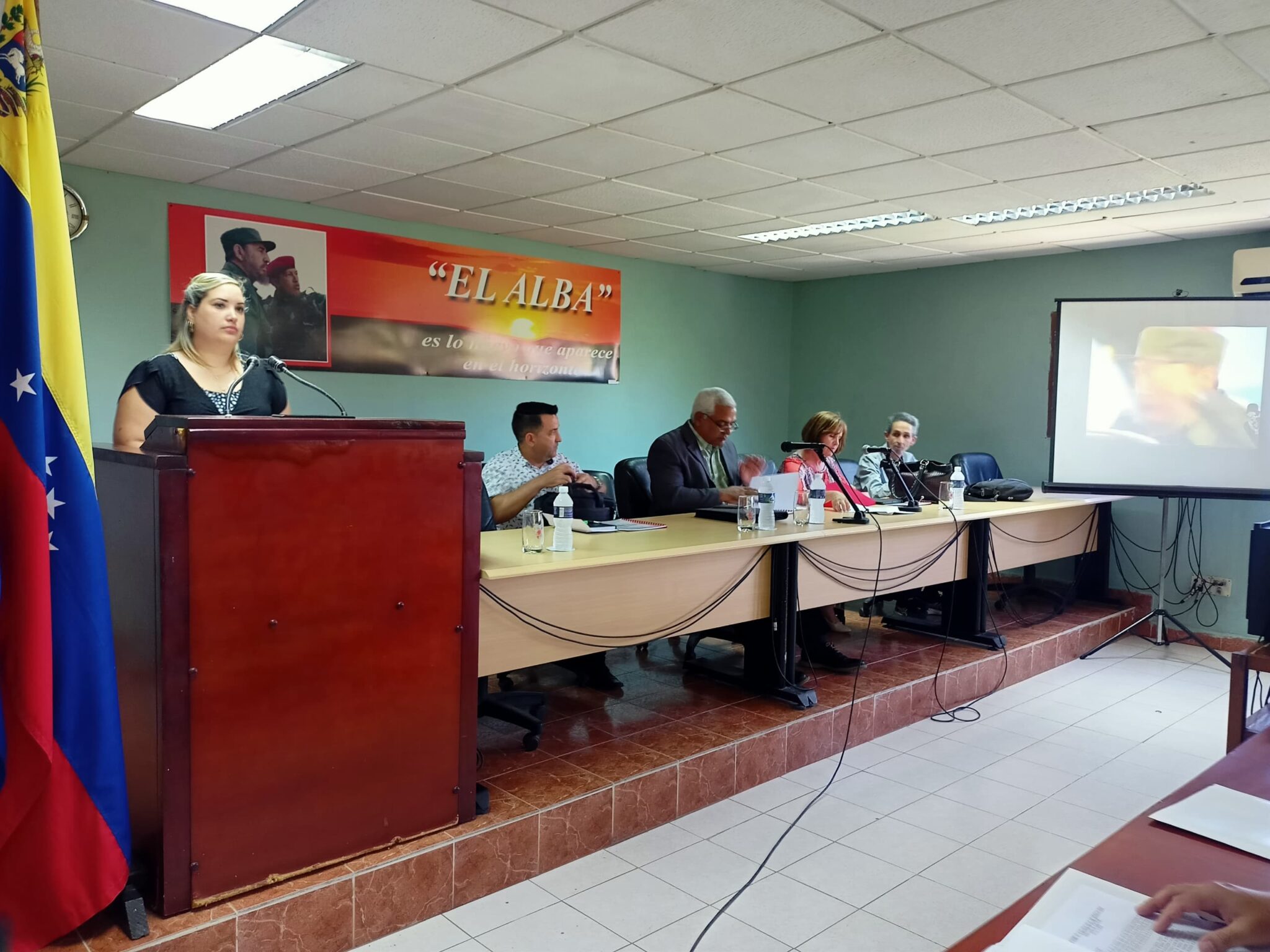 La reunión anual de trabajo de la Dirección de Justicia en Villa Clara se llevó a cabo con la participación del ministro del sector Oscar Silvera Martínez, y la directora de Justicia en Villa Clara, Ania María Aparicio Albelo.