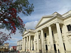 Celebra su centenario Biblioteca Provincial Martí 