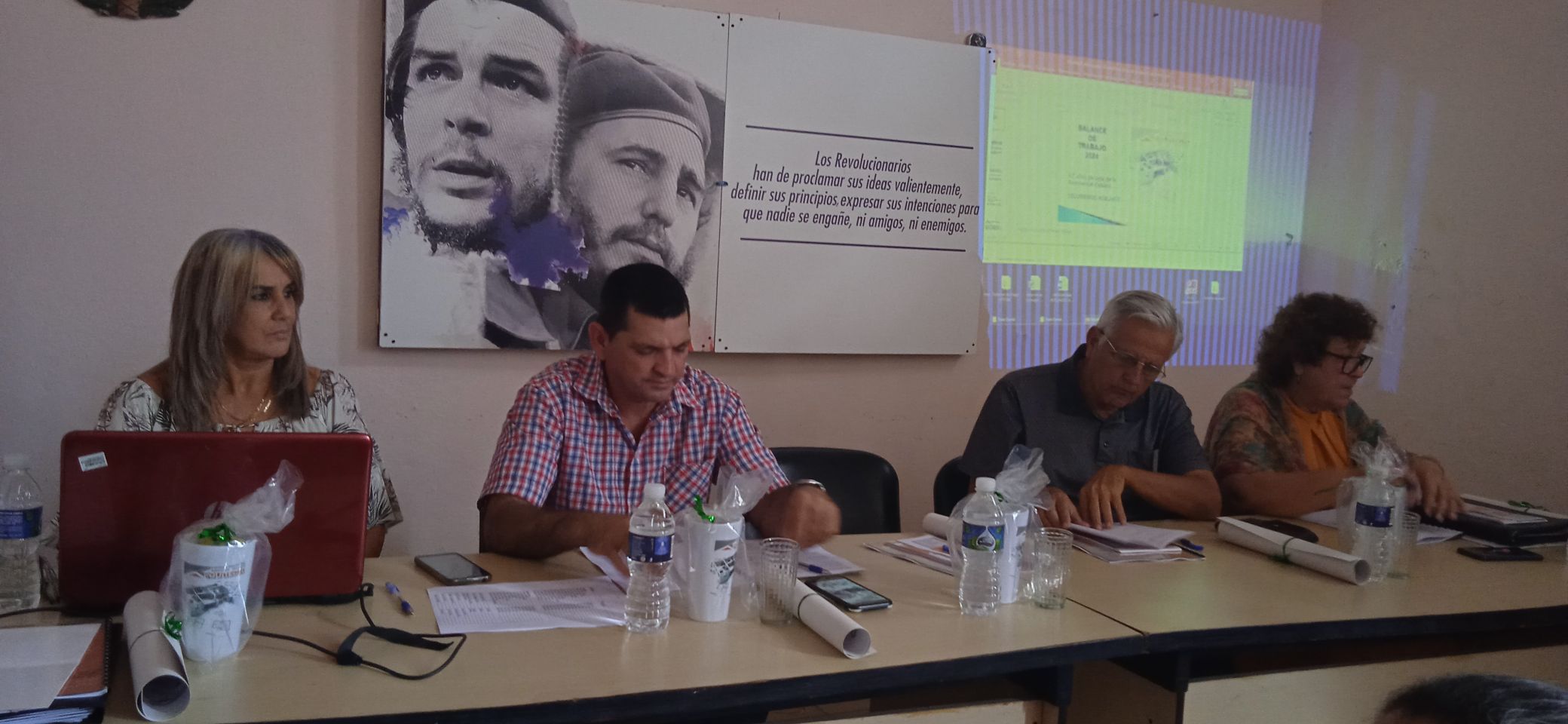 Arquitectos de la comunidad evaluaron marcha de su gestión