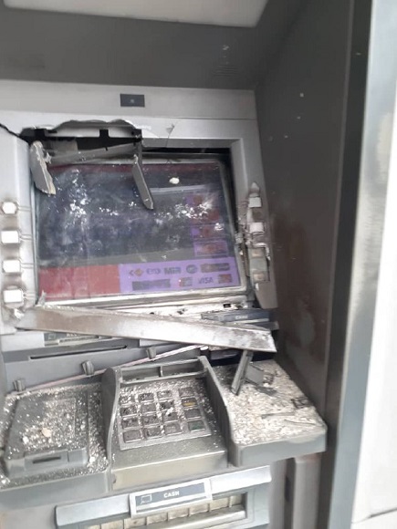 Denuncian hecho vandálico contra cajeros automáticos de La Habana