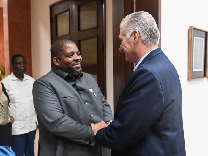 Partido Comunista de Cuba y el Frente de Liberación de Mozambique refuerzan su histórica relación