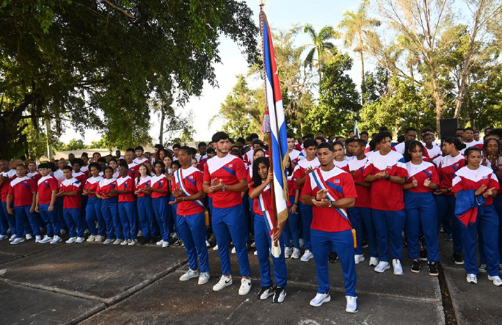 Abanderan a delegación cubana a Juegos Panamericanos Junior