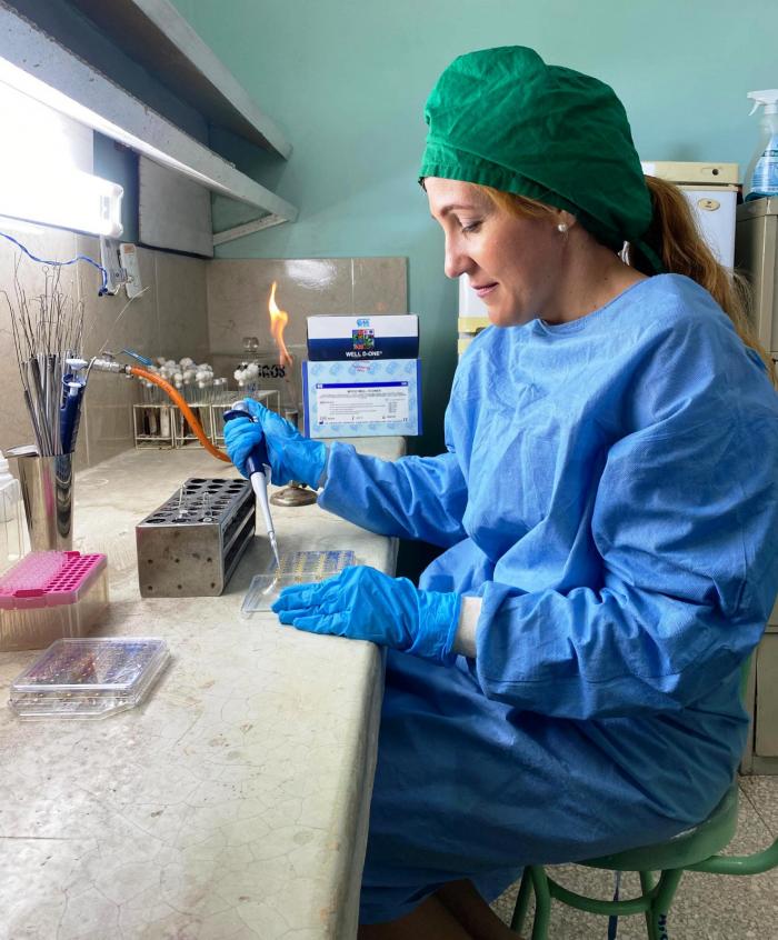 Estudio revela el impacto de bacterias maternas en enfermedades respiratorias en neonatos