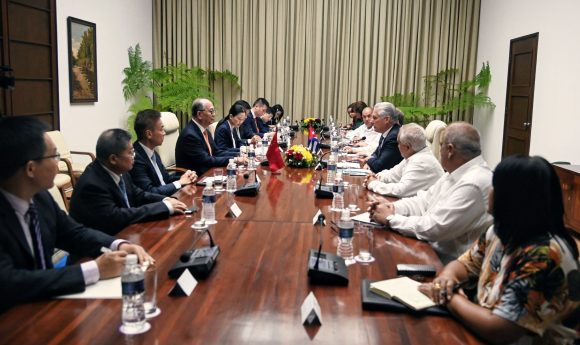 Presidente de Cuba recibe a representante especial del Gobierno chino