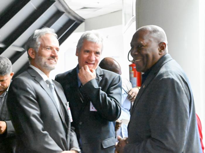 Vicepresidente Valdés Mesa llega a Brasilia para asistir a la Cumbre Brasil-Caribe