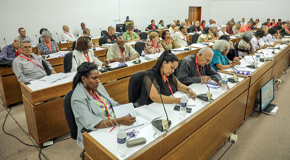 La economía cubana en el centro del debate del noveno Congreso de la ANEC