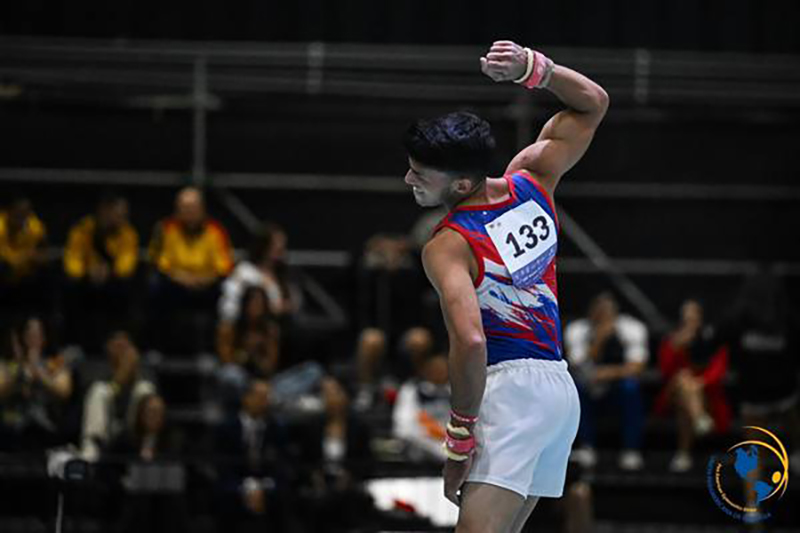 Diorges Escobar gana bronce en ejercicios en el suelo: Cuba clasifica a Santo Domingo 2026