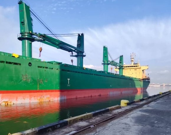Llegó a La Habana cargamento de trigo para estabilizar producción de pan hasta marzo