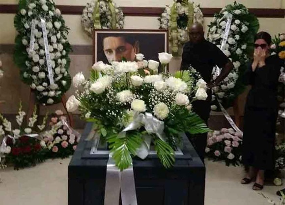 Cubanos despiden a Paulito FG (+Fotos y Video)