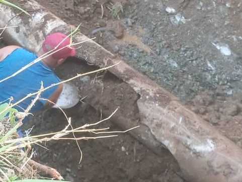 Laboran para restablecer servicio de abasto de agua a repartos santaclareños