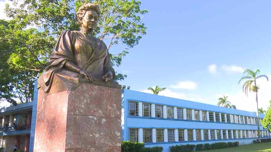 Ministerio de Educación Superior pospone entrada de estudiantes