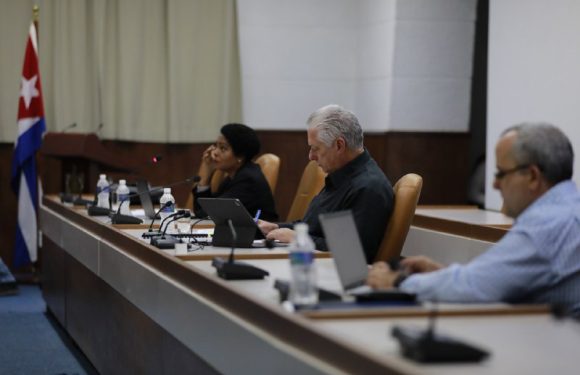 Exhorta Díaz-Canel a avanzar en la transformación digital para frenar éxodo laboral y presión económica