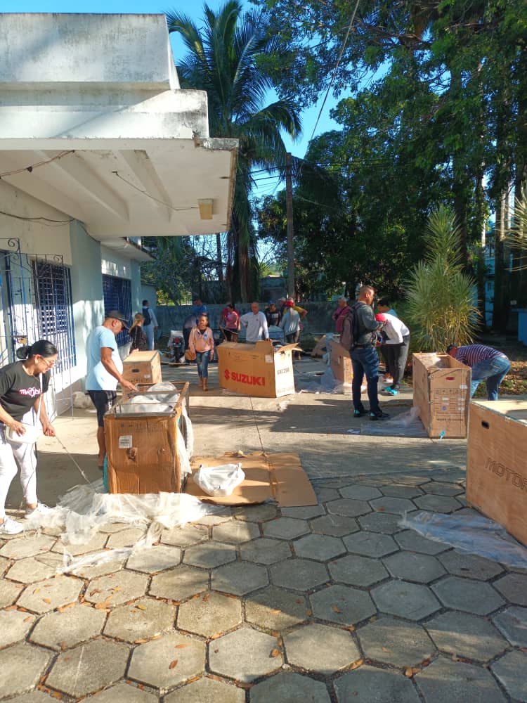 Consolida Correo en Villa Clara servicio de entrega de motos importadas