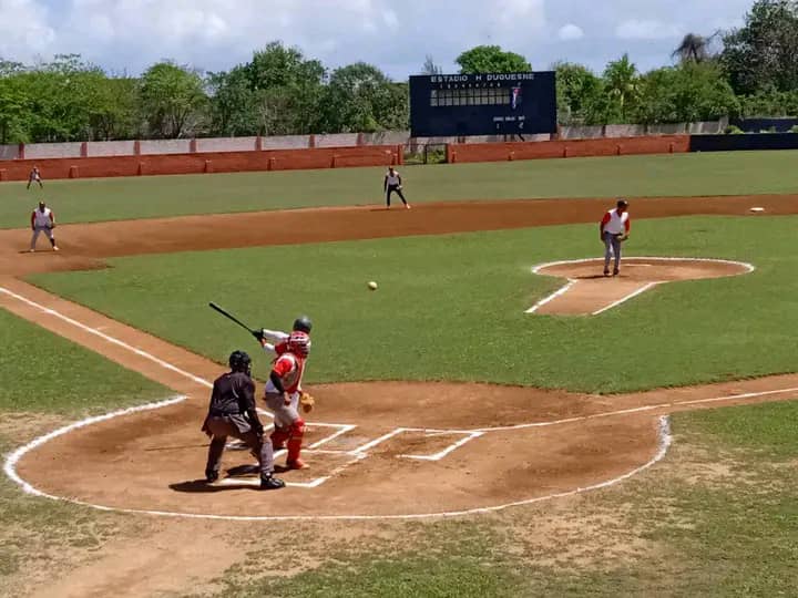 Clasifican Sagua y Remedios a las semifinales de la Serie Provincial de Béisbol en Villa Clara