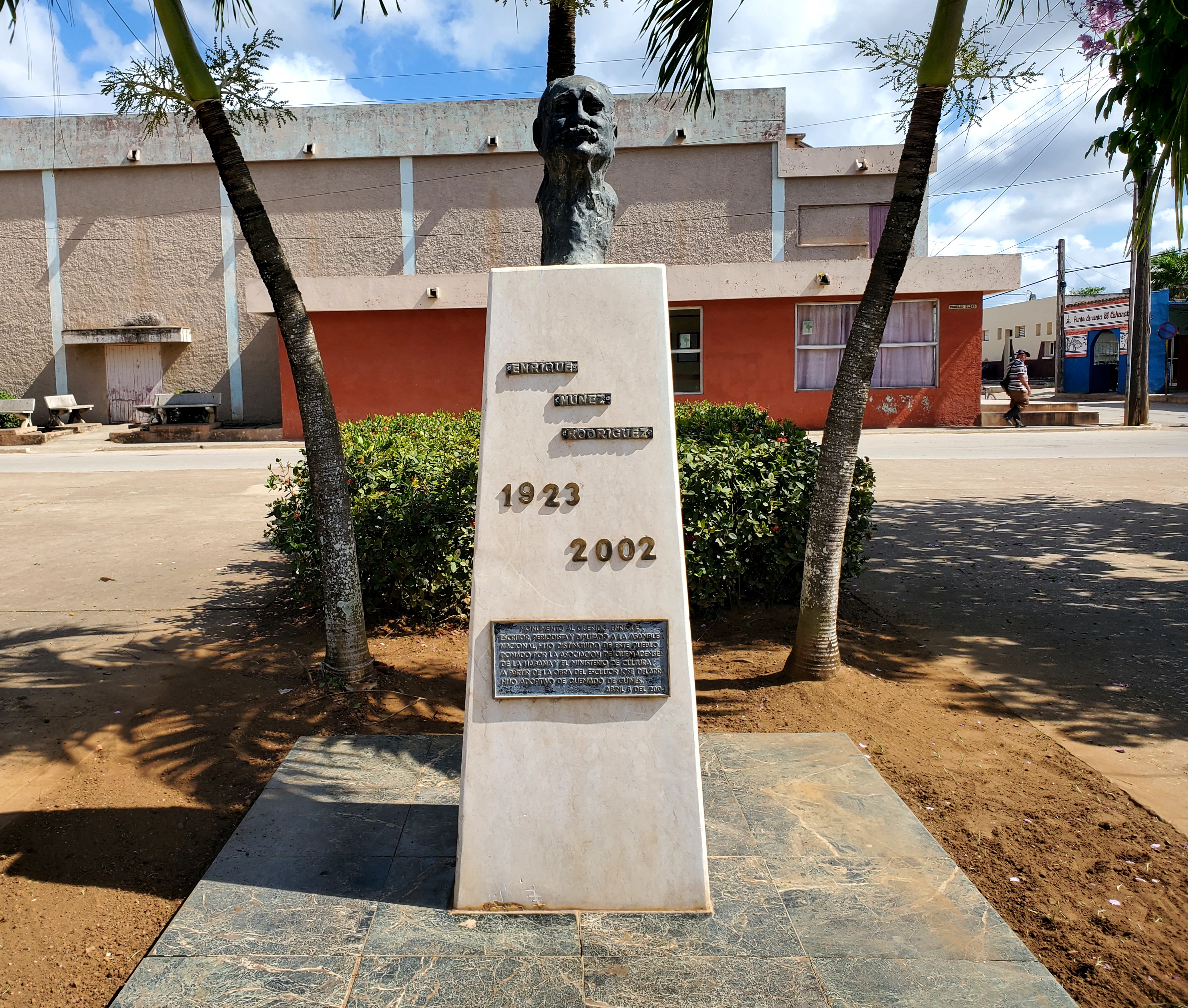 Enrique Núñez: humor, ingenio y cubanía