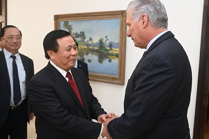 Dialogó Díaz-Canel con dirigente partidista de Vietnam