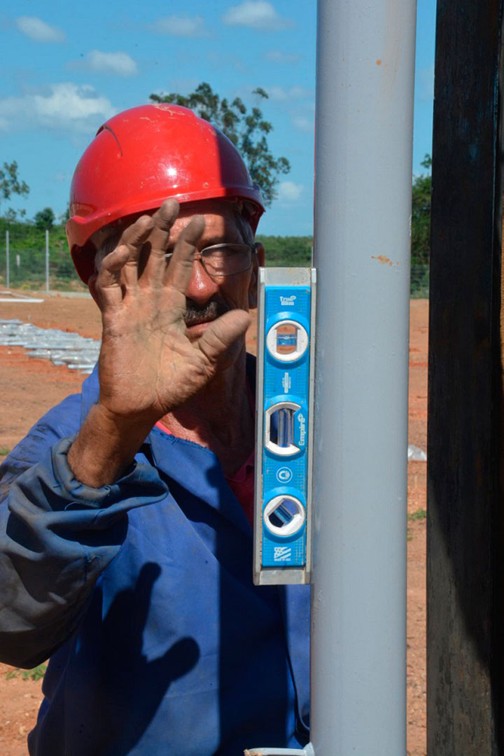 Avanza levantamiento del parque solar fotovoltaico de Bermejal