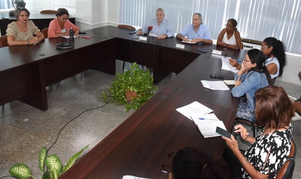 Población de Cuba decrece y envejece a ritmo acelerado