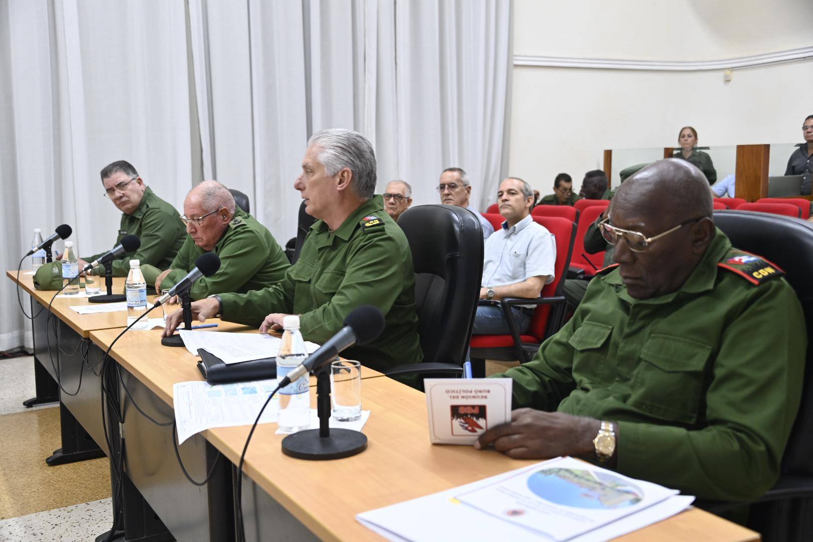 Preside Díaz-Canel inicio del ejercicio Meteoro 2025