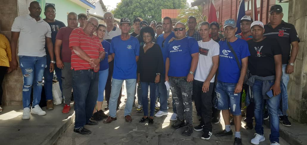 Brigadas de Emprestur e Isla Azul del centro de Cuba dicen presente en las tareas de recuperación tras el azote de Melissa en el Oriente Cubano