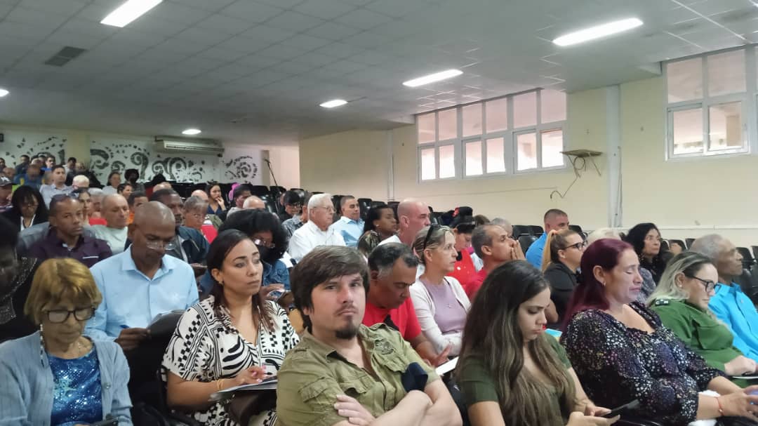 A debate temas medulares en Asamblea Municipal del Poder Popular en Santa Clara