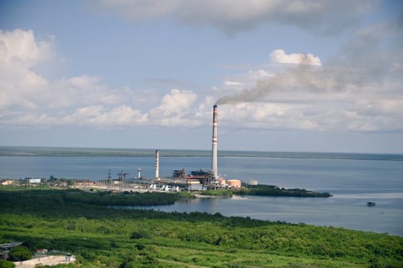 Visita Díaz-Canel central termoeléctrica de Nuevitas