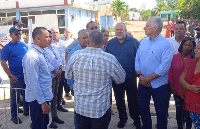 Evalúa Díaz- Canel afectaciones por las lluvias en Guantánamo 